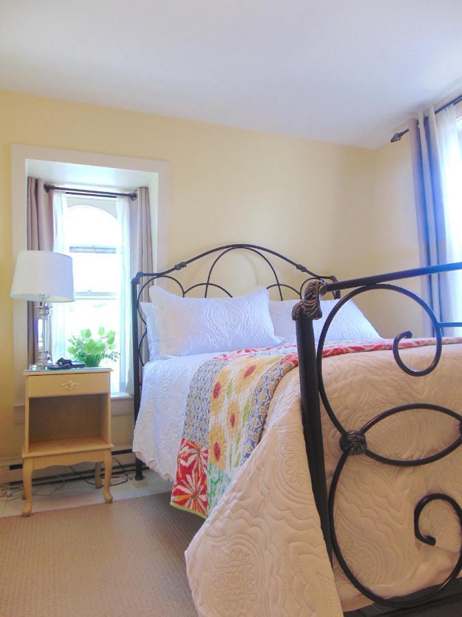 The Elizabeth Manor Guesthouse St. John's Pokoj fotografie